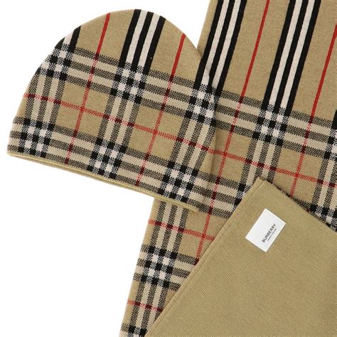 burberry scarf and hat|traditional burberry scarf.